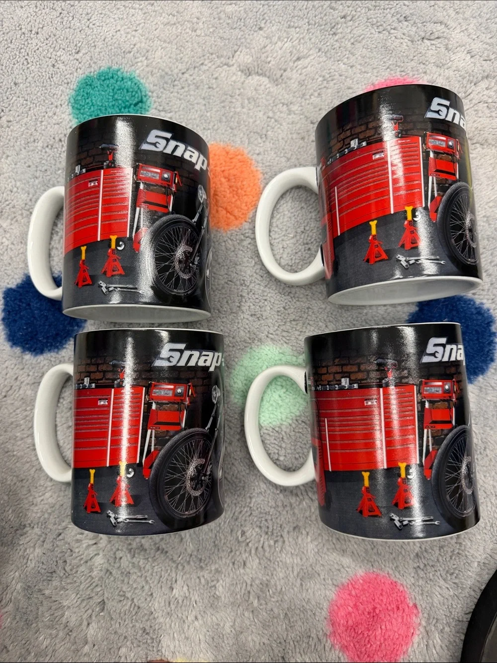 New- Snap-on High Octane Fuel 2 Round Tin with 4 mugs